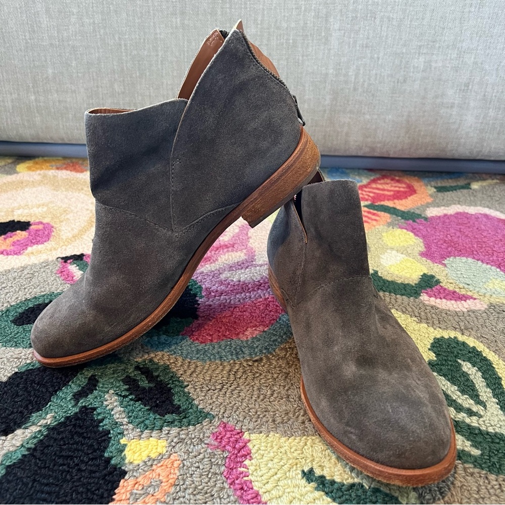 Kork-Ease Easy Ryder women's size 9.5 grey suede minimalist slip on ankle bootie